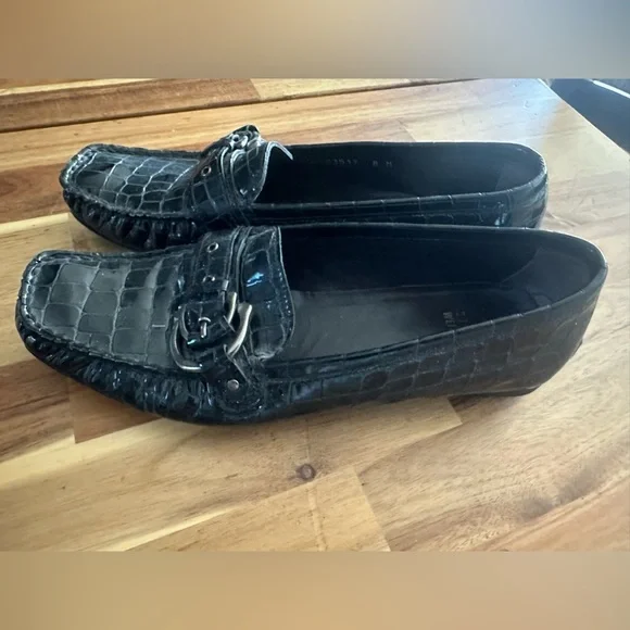 Stuart Weitzman Black Patent | Loafers with Silver Buckle| Size 8M - Picture 5 of 8